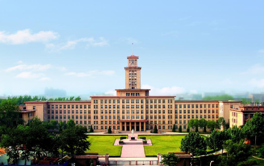 一嗨租车校友服务正式上线